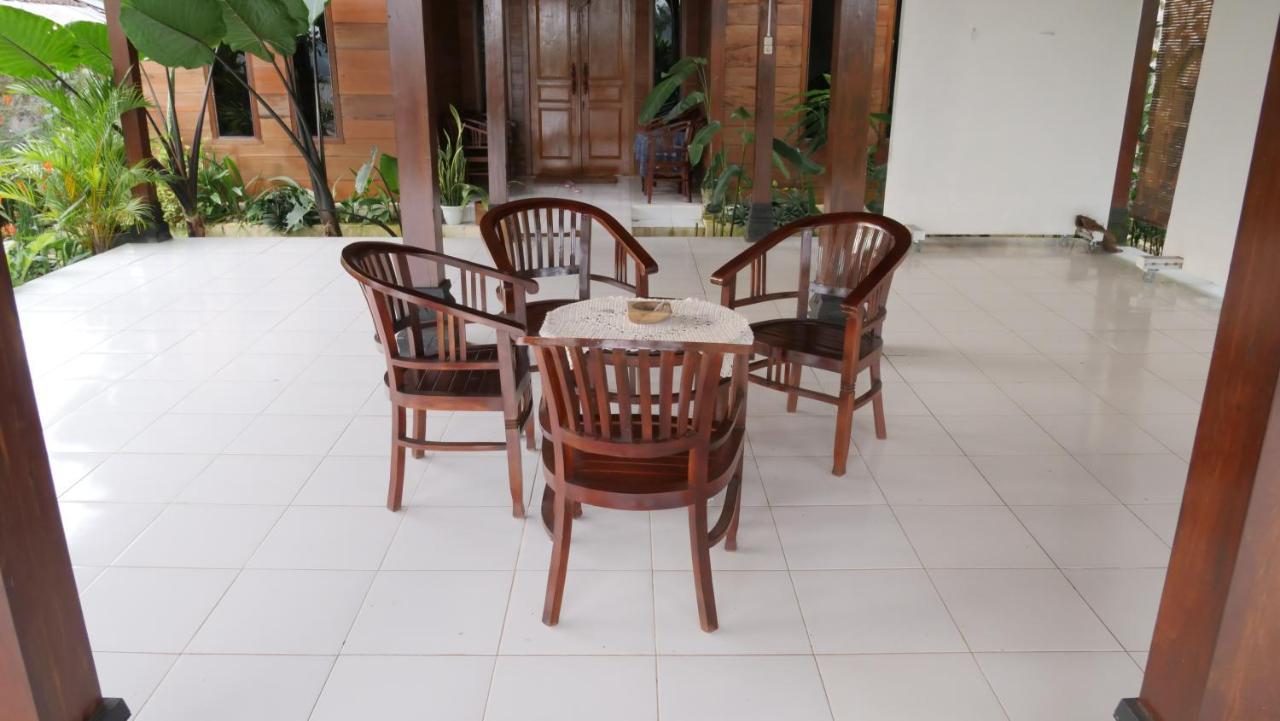 Maison d'hôtes Sanggar Pantcha Indra à Kemuning Extérieur photo